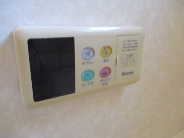 その他設備　浴室追い焚き機能付き。