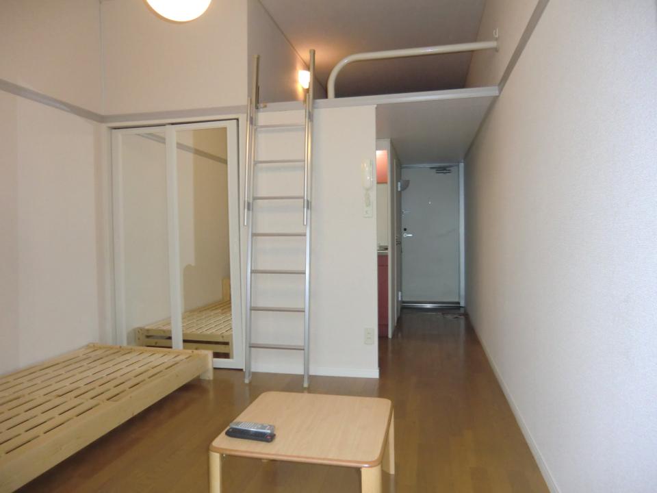 居室・リビング　※ベッドはつきません