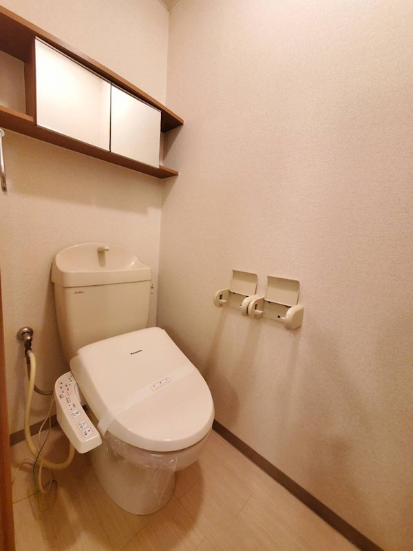 トイレ　別部屋写真