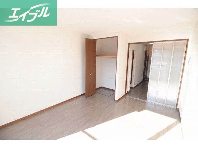 居室・リビング　内装