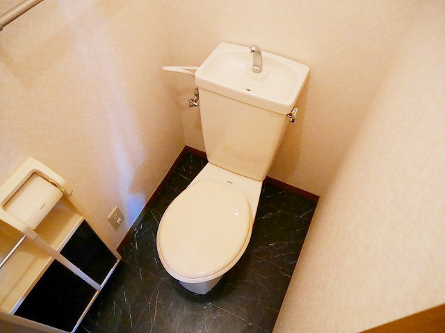 トイレ　☆別部屋になります☆