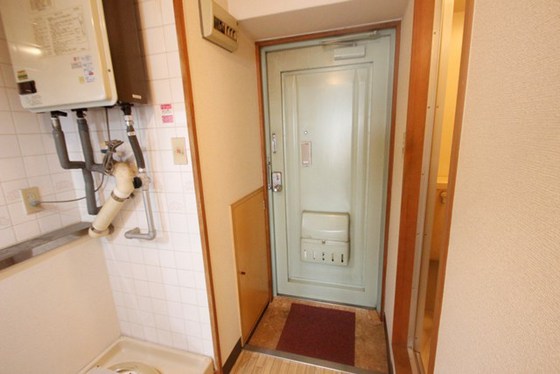 玄関　※別号室の写真使用