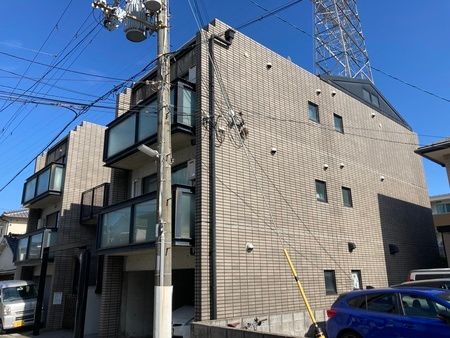 伊丹市稲野町のマンションの建物外観