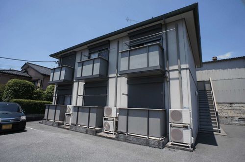 サン・アヴェニューの建物外観