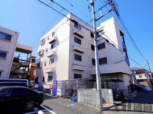 川越市藤原町のマンションの建物外観