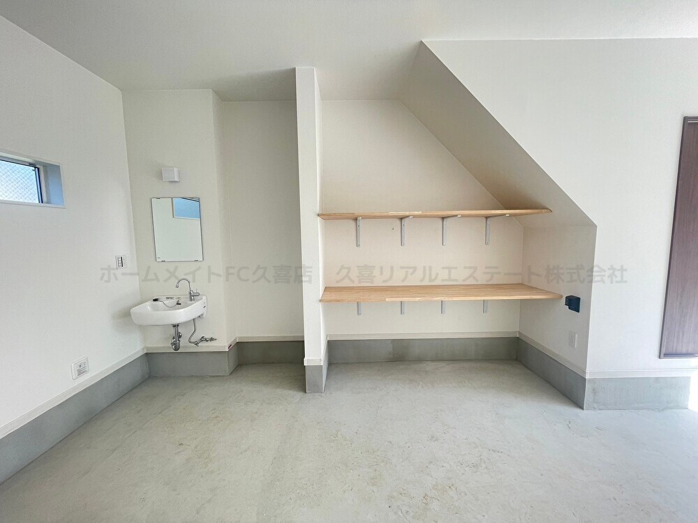 その他　同建物別号室