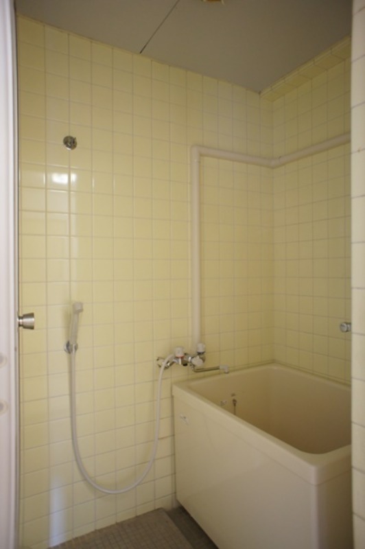 バス・シャワールーム　図面と現状に相違がある場合には現状を優先