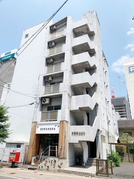 岡山市北区幸町のマンションの建物外観