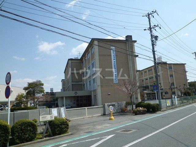 【浜松市中央区桜台のマンションの小学校】