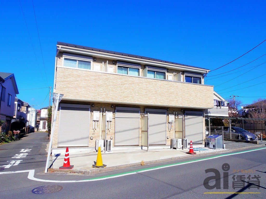 清瀬市中里のアパートの建物外観