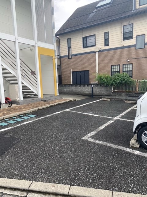 【レオパレス上石田の駐車場】