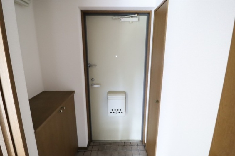 玄関　図面と現状に相違がある場合には現状を優先