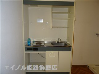 キッチン　写真は反転のお部屋です