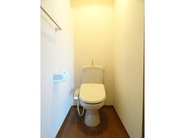 トイレ　温水洗浄暖房便座