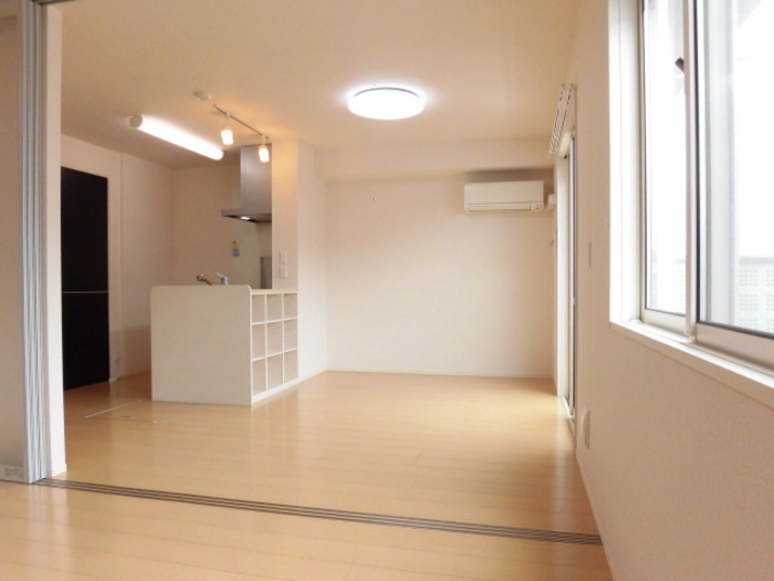 居室・リビング　※同タイプ写真