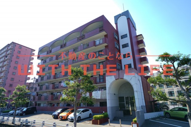 建物外観　落ち着いた雰囲気の外観です