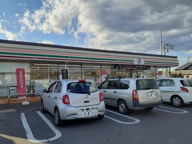 コンビニ　セブンイレブン宇都宮上鶴田店（コンビニ）まで400m