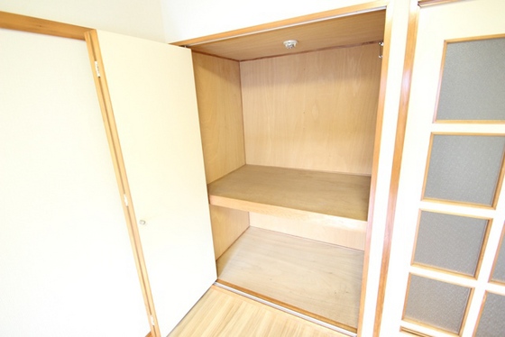 収納　※別室の写真です
