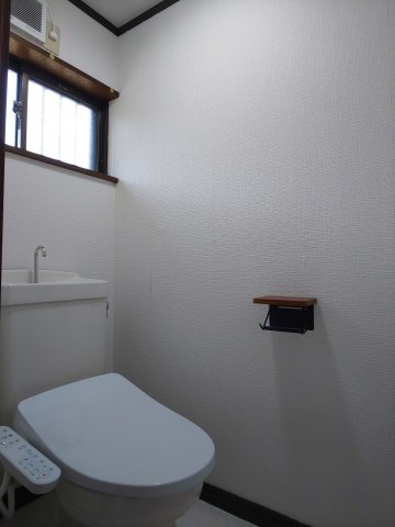 トイレ　トイレも新品に交換済です♪