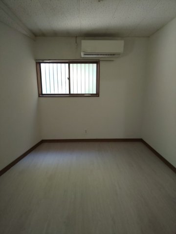 居室・リビング　居室にエアコンございます！