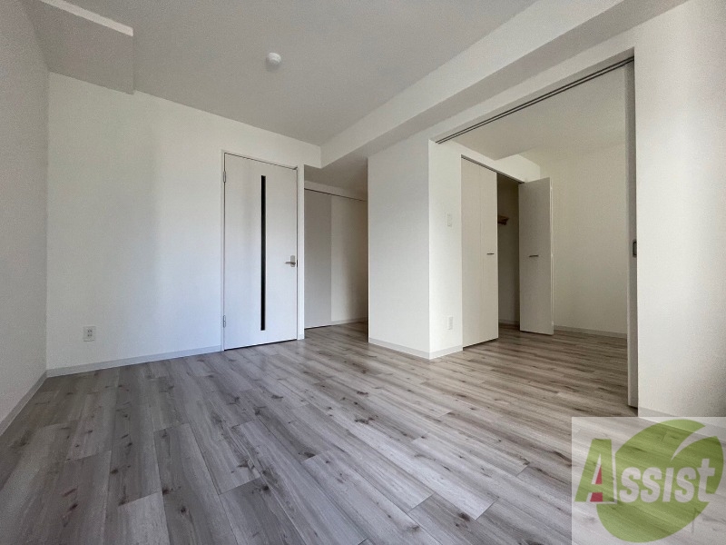 居室・リビング　広くてきれいなリビングです！快適に過ごせそうですね。