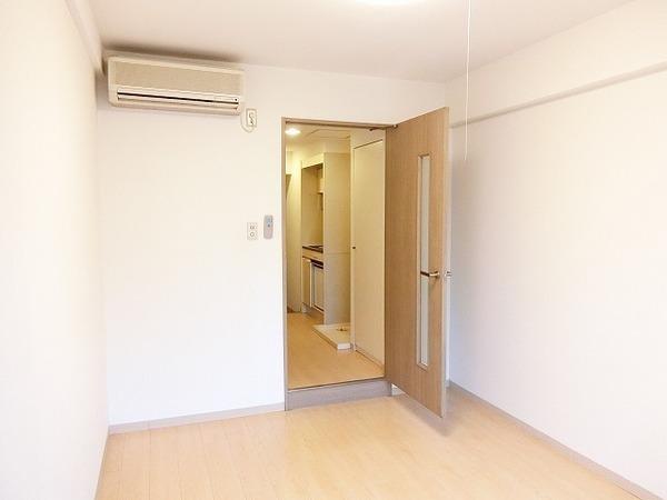 居室・リビング　室内きれいです！