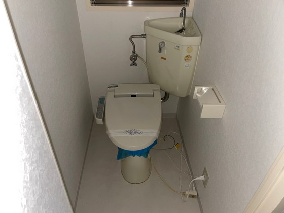 トイレ　※別号室のお写真です