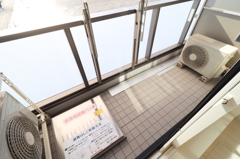 バルコニー　図面と現状に相違がある場合には現状を優先