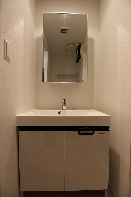 洗面設備　同シリーズ参考写真です