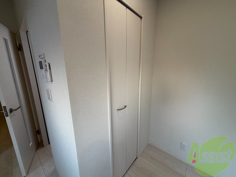 収納　洋室のクローゼット。広さは十分そうです。