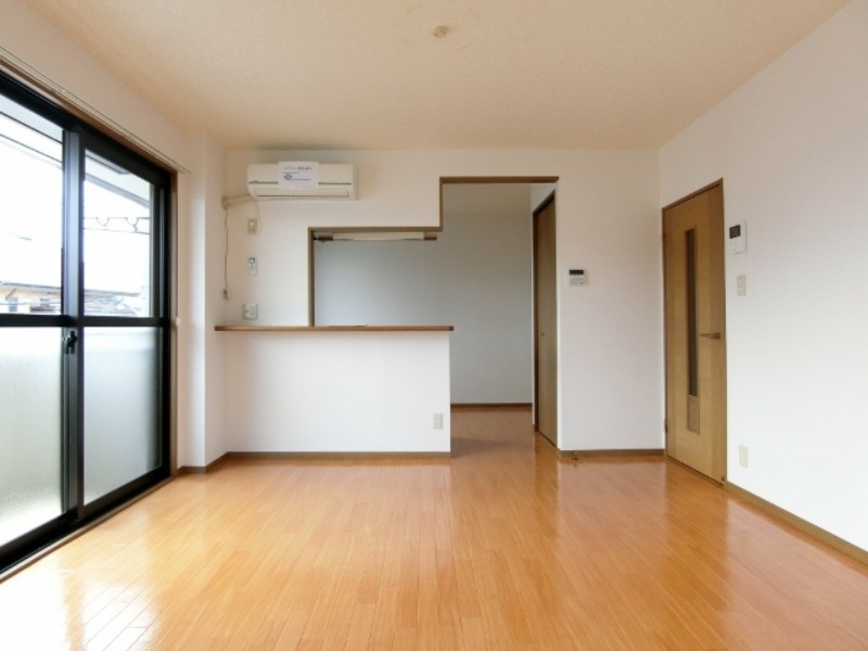 居室・リビング　図面と現状に相違がある場合には現状を優先