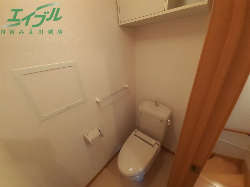 トイレ　同型参考写真