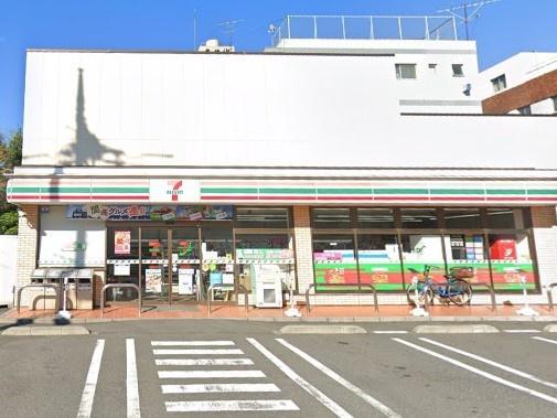 コンビニ　セブンイレブン西蒲田環八通り店（コンビニ）まで1059m