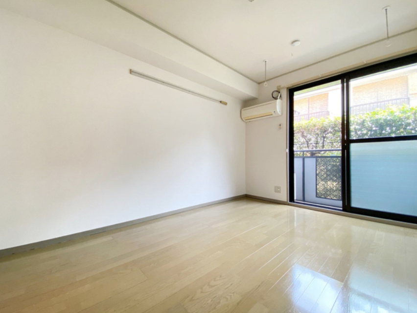 居室・リビング　メゾンクアトロ