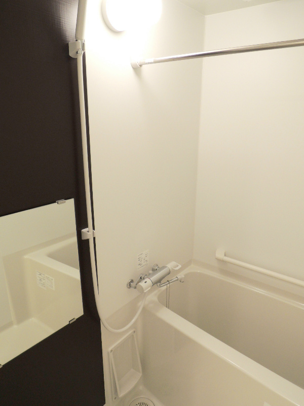 バス・シャワールーム　バスルーム