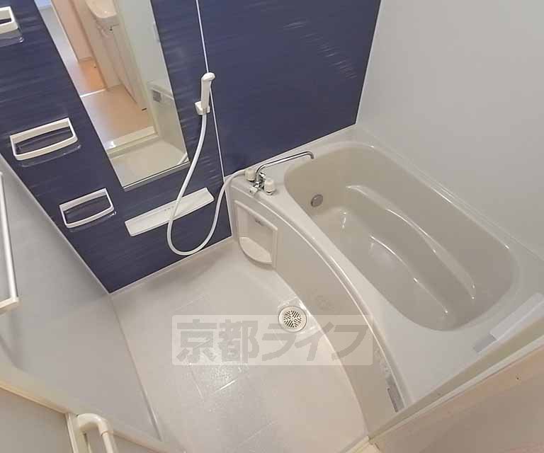 バス・シャワールーム　高級感のあるお風呂です。