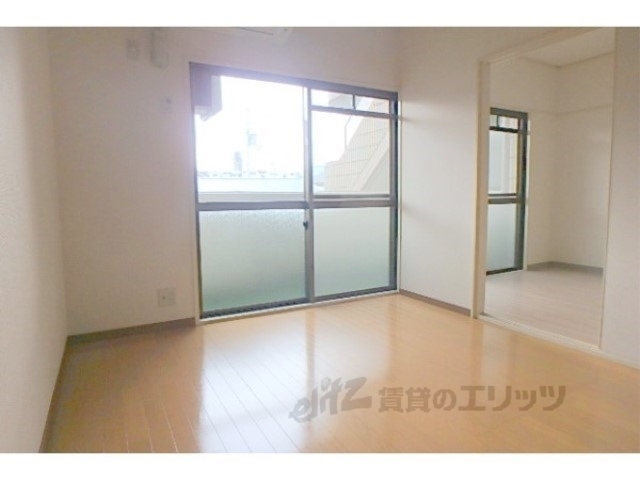 居室・リビング　洋室