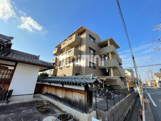 建物外観　おしゃれな外観です。