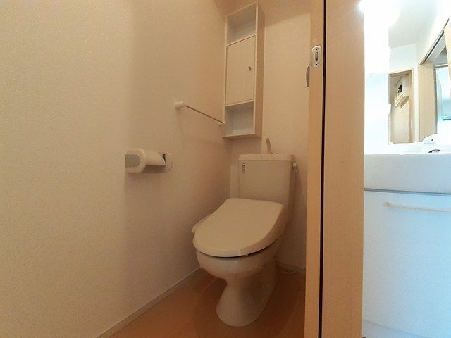 トイレ　コンパクトで使いやすいトイレです