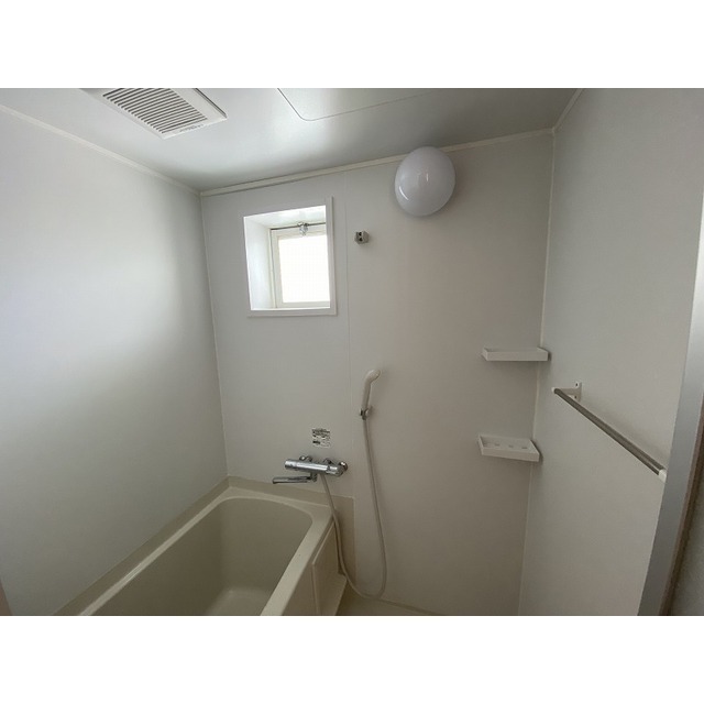 バス・シャワールーム　写真は他室使用