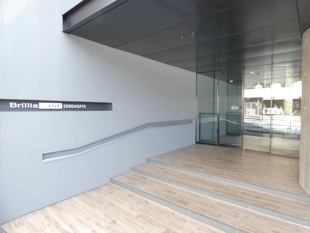 エントランス　エントランス