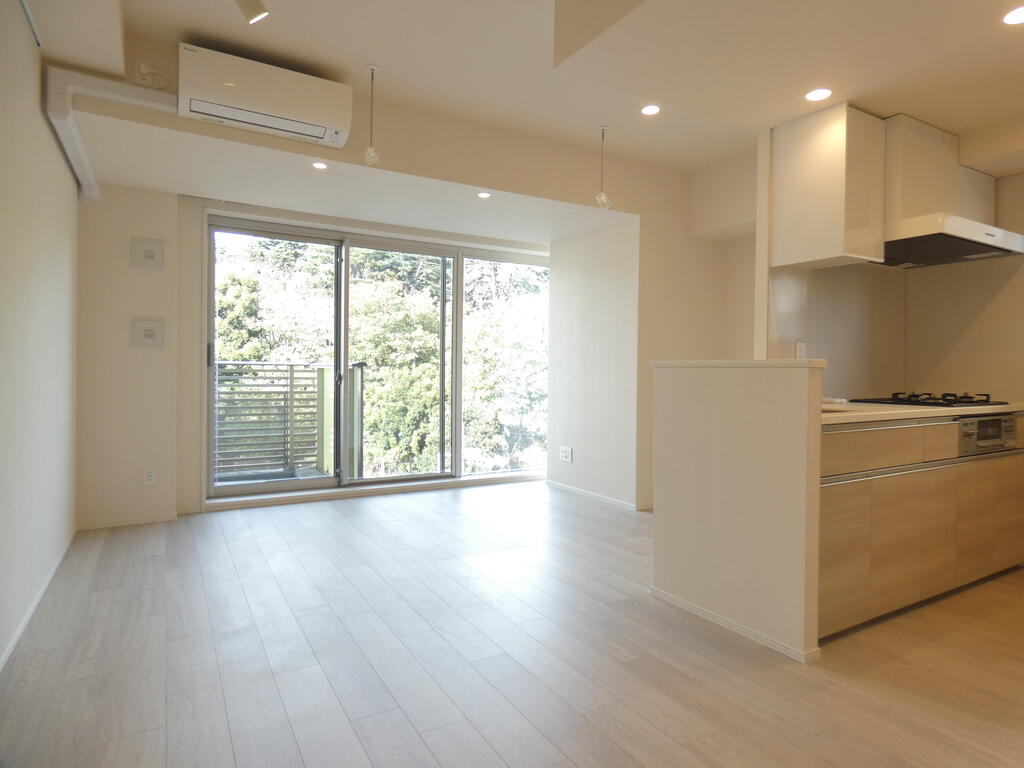 居室・リビング　内観