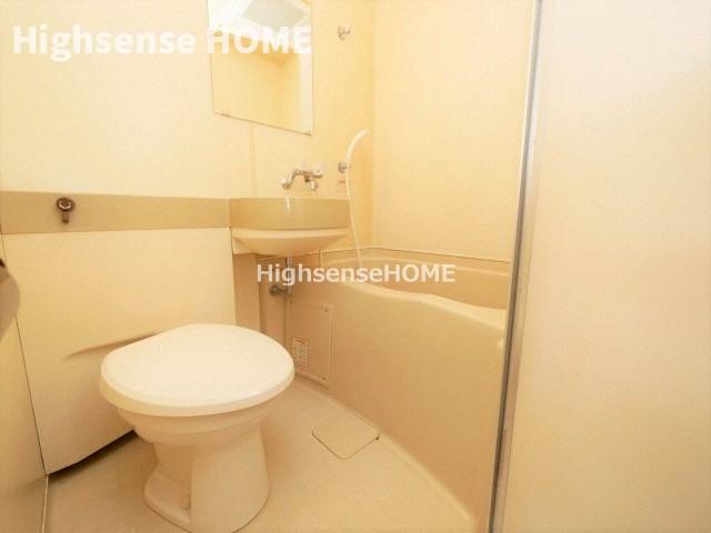 バス・シャワールーム　トイレです