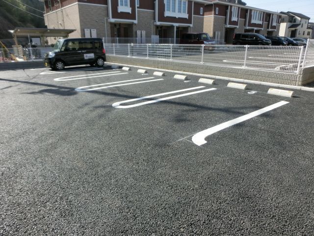 駐車場　敷地内駐車場