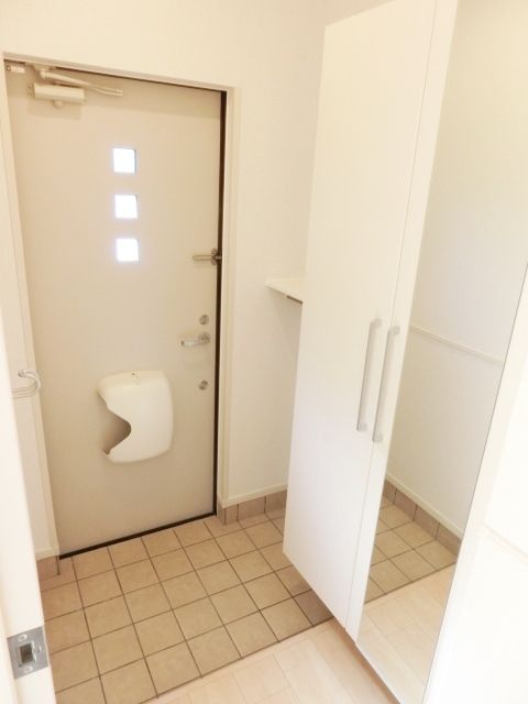 玄関　たっぷりシューズボックス