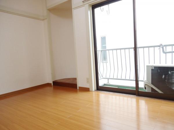 居室・リビング　居室