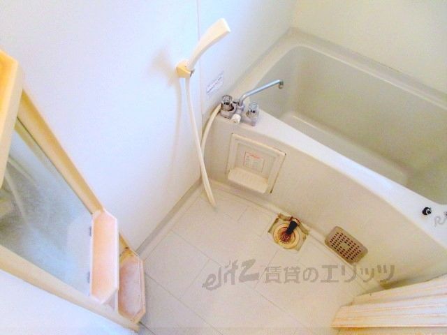 バス・シャワールーム　風呂