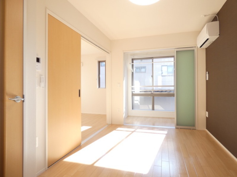 居室・リビング　図面と現状に相違がある場合には現状を優先