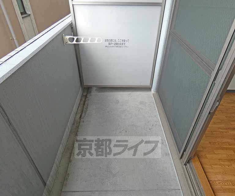 バルコニー　バルコニです