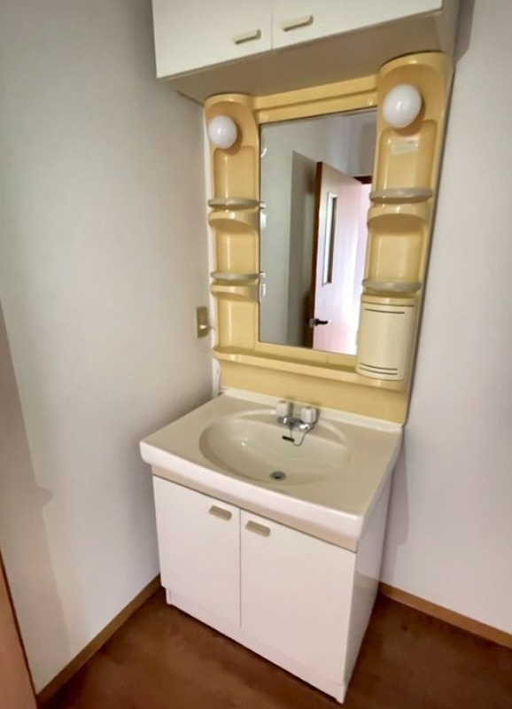 洗面設備　独立洗面台です。